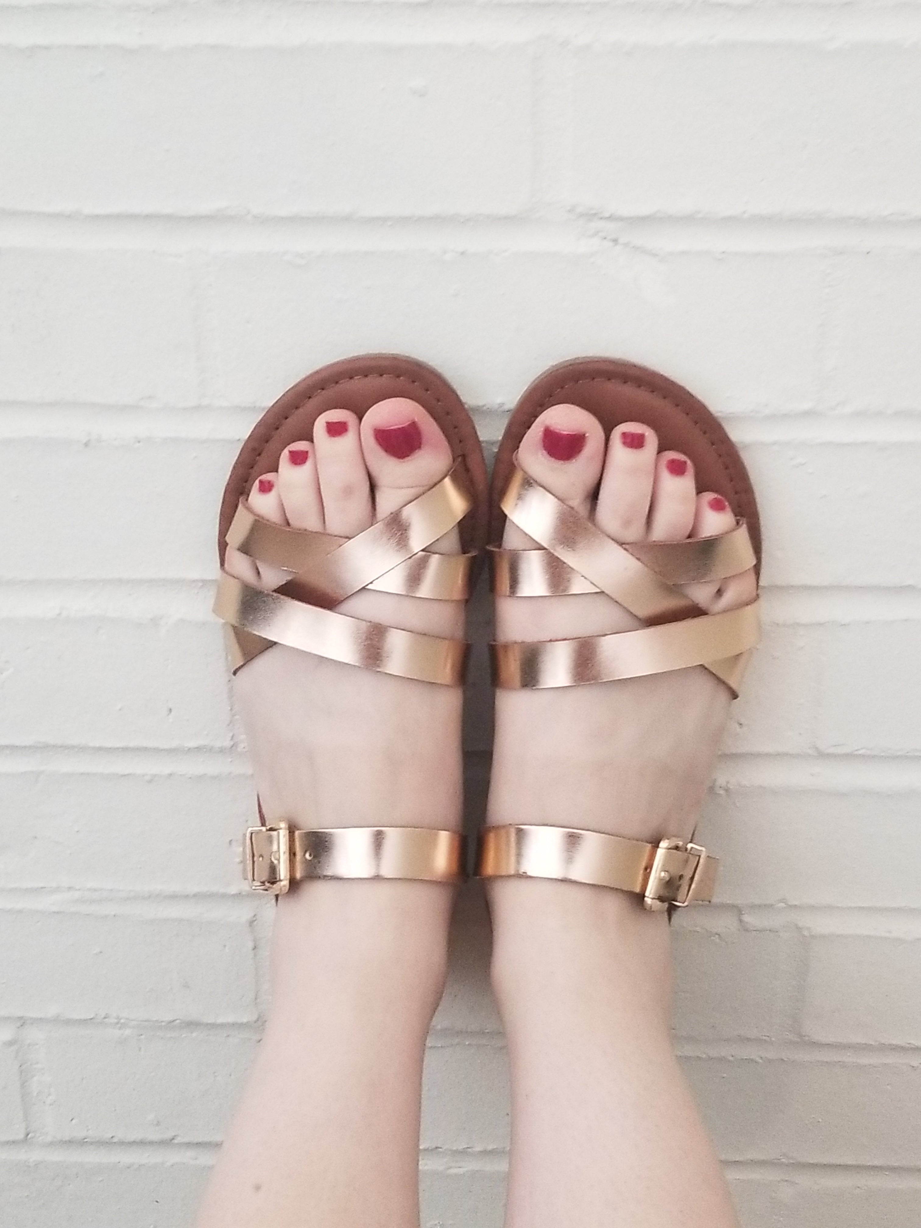 Buy Gold Sandals for Girls by Tiny Bugs Online | Ajio.com